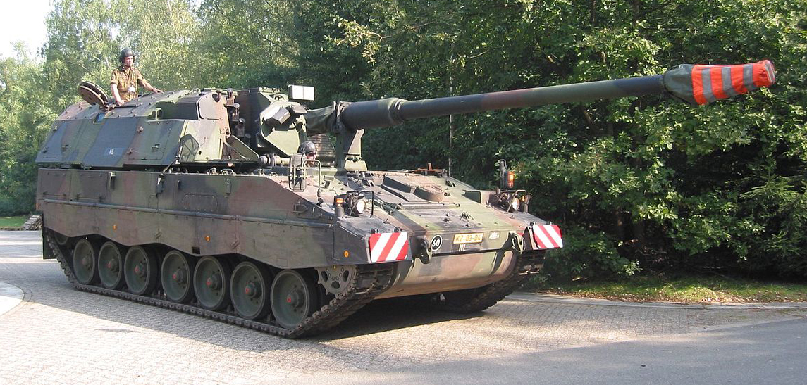 show original title Details about   Miniature military tank panzer tank hubitze 2000 eaglemoss at 1/72 