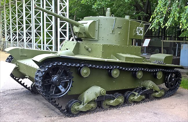 T-26 model 1933 tank with radio at the Central Museum of the Great Patriotic War 1941 - 194, Park Pobedy, Moscow, Russia