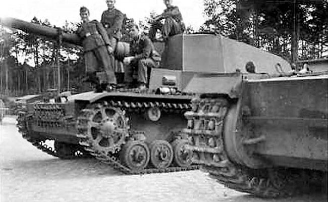 n1/105 COMBAT TANK CARRO ARMATO 10.5 cm Dicker Max Stalingrad USSR 1942 