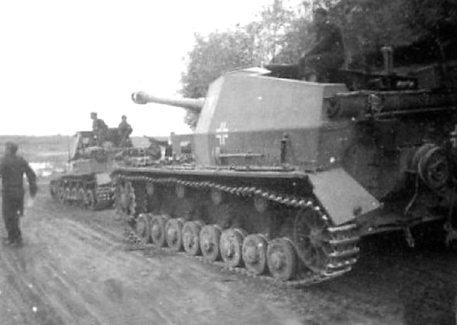 Panzerjager-Abteilung 521 only had one Dicker Max 10.5cm K18 SPG.
