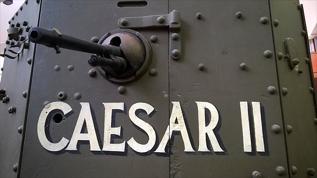 Close up the the Hotchkiss machine gun mount as preserved on A259 Caesar II at Bovington. Photo: tank-hunter.com 